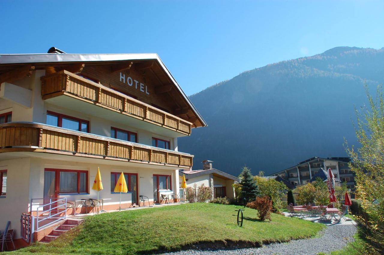 Hotel Panorama Elbigenalp Eksteriør billede