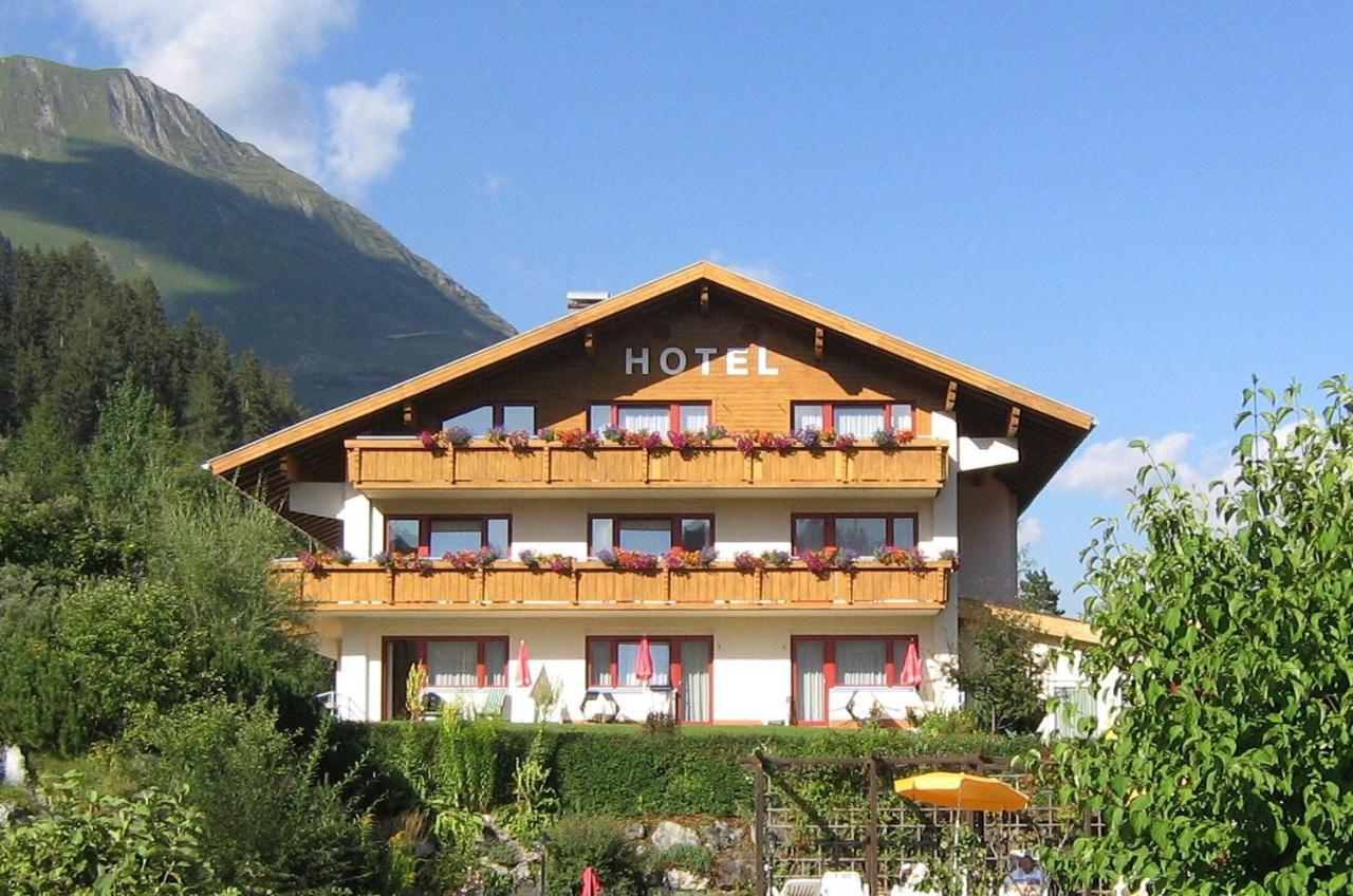 Hotel Panorama Elbigenalp Eksteriør billede